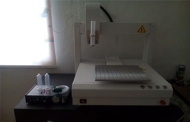 Achsen-Universalsilikon-Kleber-zugeführte Roboter-Maschine Benchtop 3